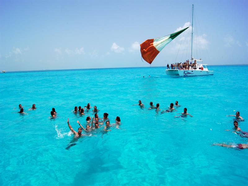 칸쿤 삼바카타마란 