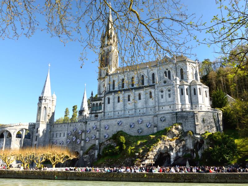 루르드 대성당