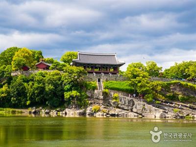 진주성 촉석루