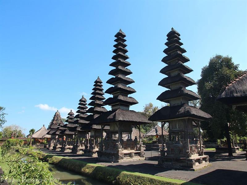 따만 아윤 사원