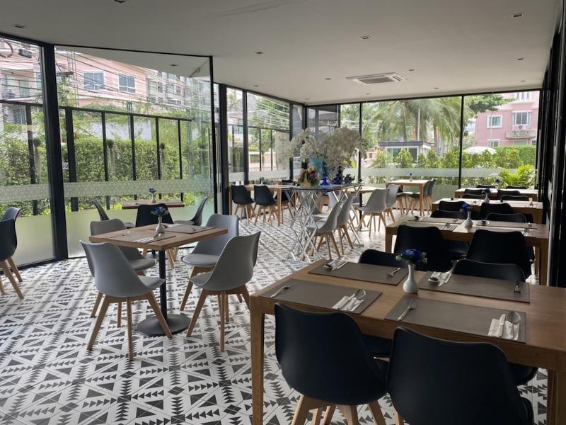 Almas Hotel Bangkok