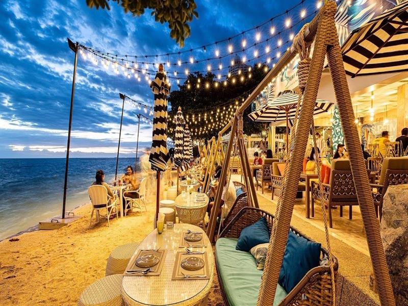 서프앤터프비치클럽 레스토랑