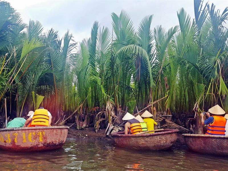 호이안 바구니배 (코코넛 배)
