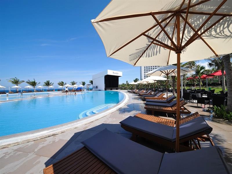 스완도르 리조트 수영장