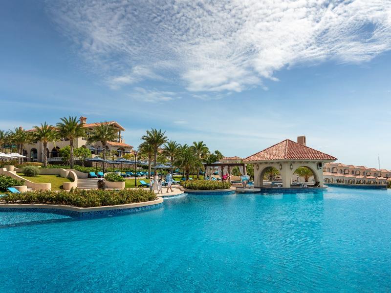 센타라 미라지 리조트 (Centara Mirage Resort Mui Ne)