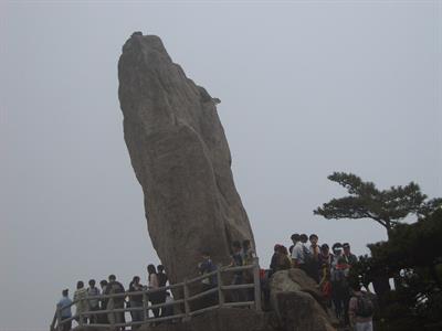 비래석