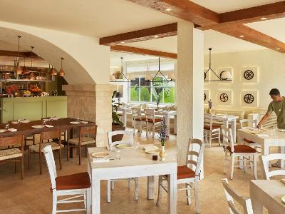 클레오 스미냑 by 하얏트