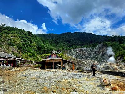 마나도_부킷카시 유황온천