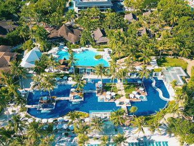 헤난 알로나비치리조트