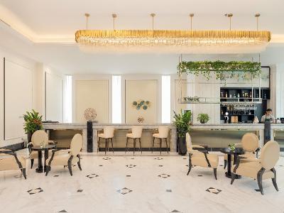 멜리아 빈펄 엠파이어 호텔 바 (2025)