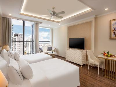 엠파이어 디럭스