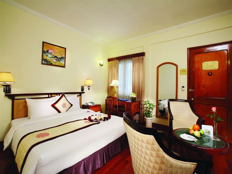 REX HOTEL