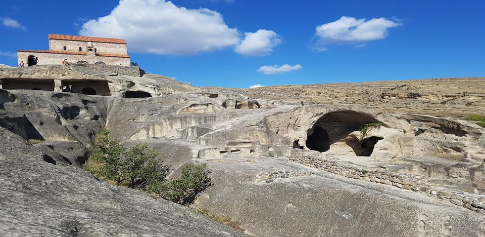 조지아 고리 우플리스츠케 동굴마을